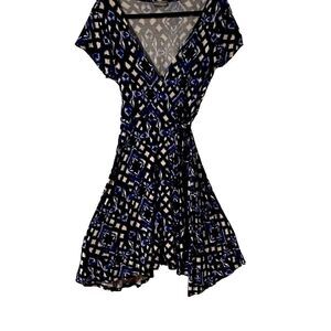 Market & Spruce navy & white print soft knit wrap dress M